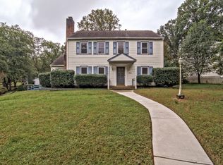 814 Falls Church Rd, Charlotte, NC 28270