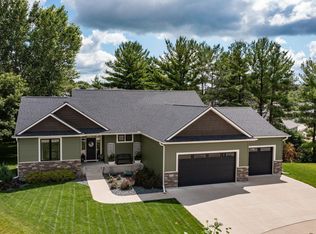 2675 Century Pine Ln NE, Rochester, MN 55906