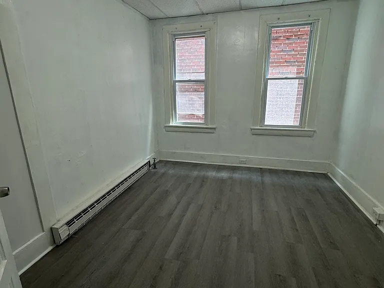 60-62 W Maple St #1 — Photo 8