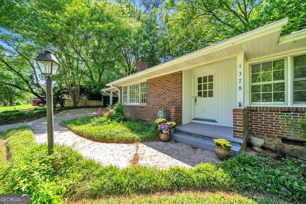 1378 Sagewood Cir photo 1