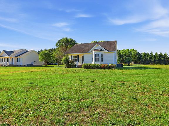 2nd image of 64 Winesap Ln