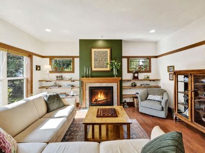 702 McLean Dr, Madison, WI, 53718