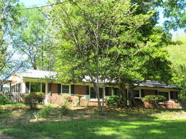 1933 Lake Dr, Winston Salem, NC 27127