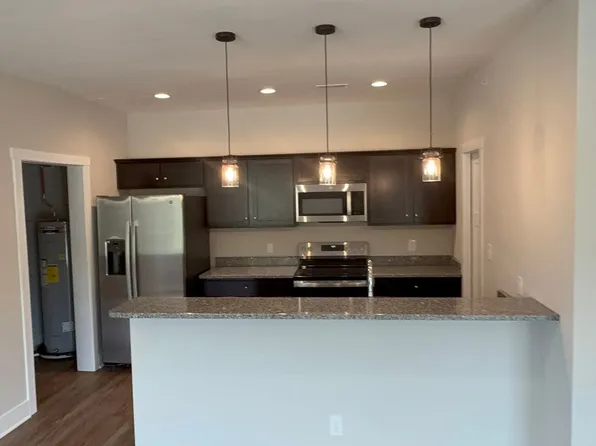 Jefferson Commons Commercial Apartments