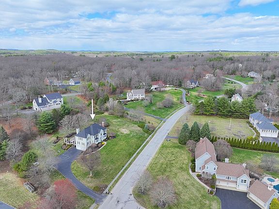 2nd image of 59 Hidden Valley Rd