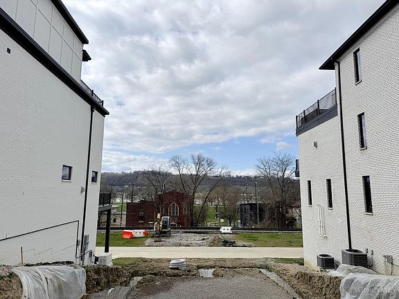 5th image of 3089 Walworth Ave Lot 4