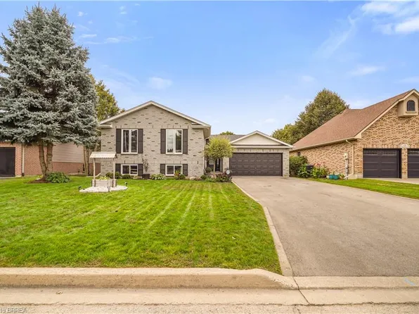 26 Macpherson Dr, Brant, ON N3L 4C6