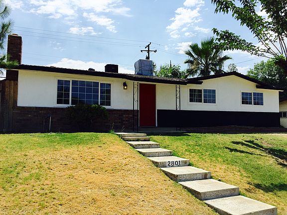 4th image of 2801 Wenatchee Ave