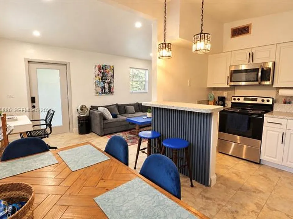 3296 William Ave #3296