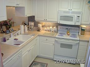 3rd image of 8 Golf Villa Dr
