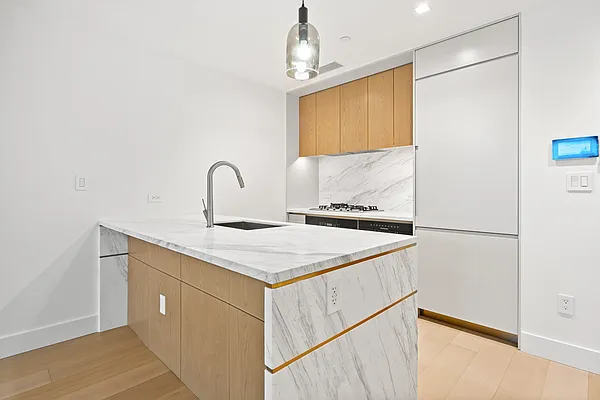 Rented by Realmart Realty LLC | media 40