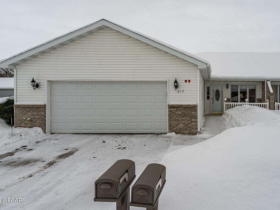 1st image of 417 Crestwood Ct SE