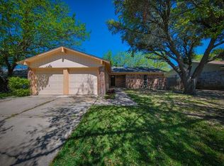 1032 Barber St, Hurst, TX 76053