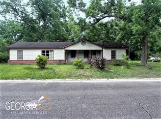 915 Wilfred St, Waycross, GA 31503