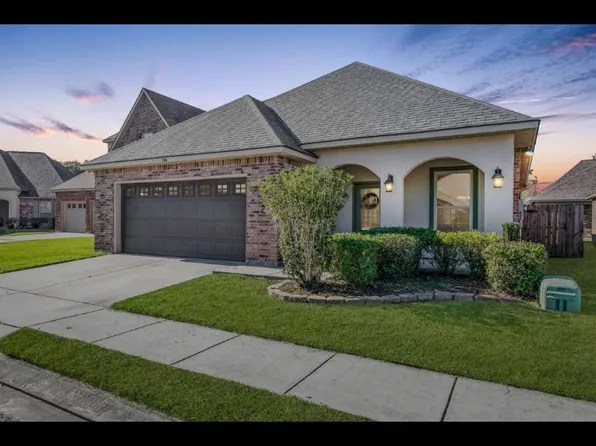 106 Shady Ridge Ln, Lafayette, LA 70508