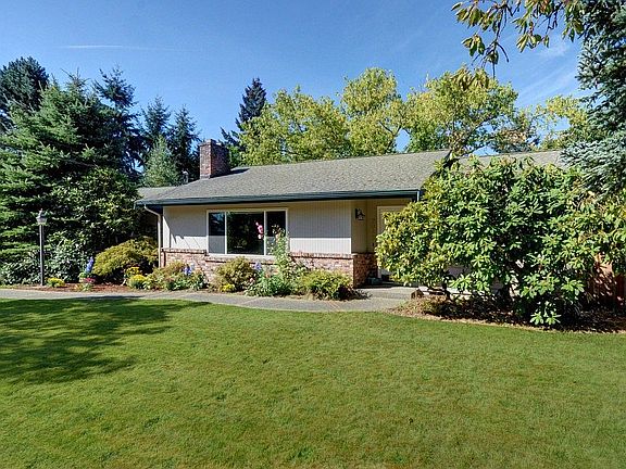 3rd image of 2045 173rd Ave NE