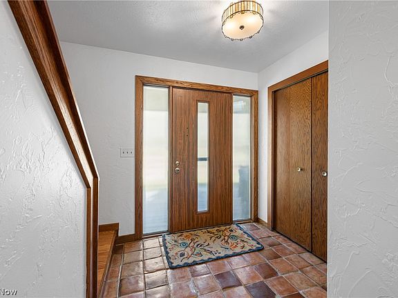 3rd image of 490 Johnson Rd