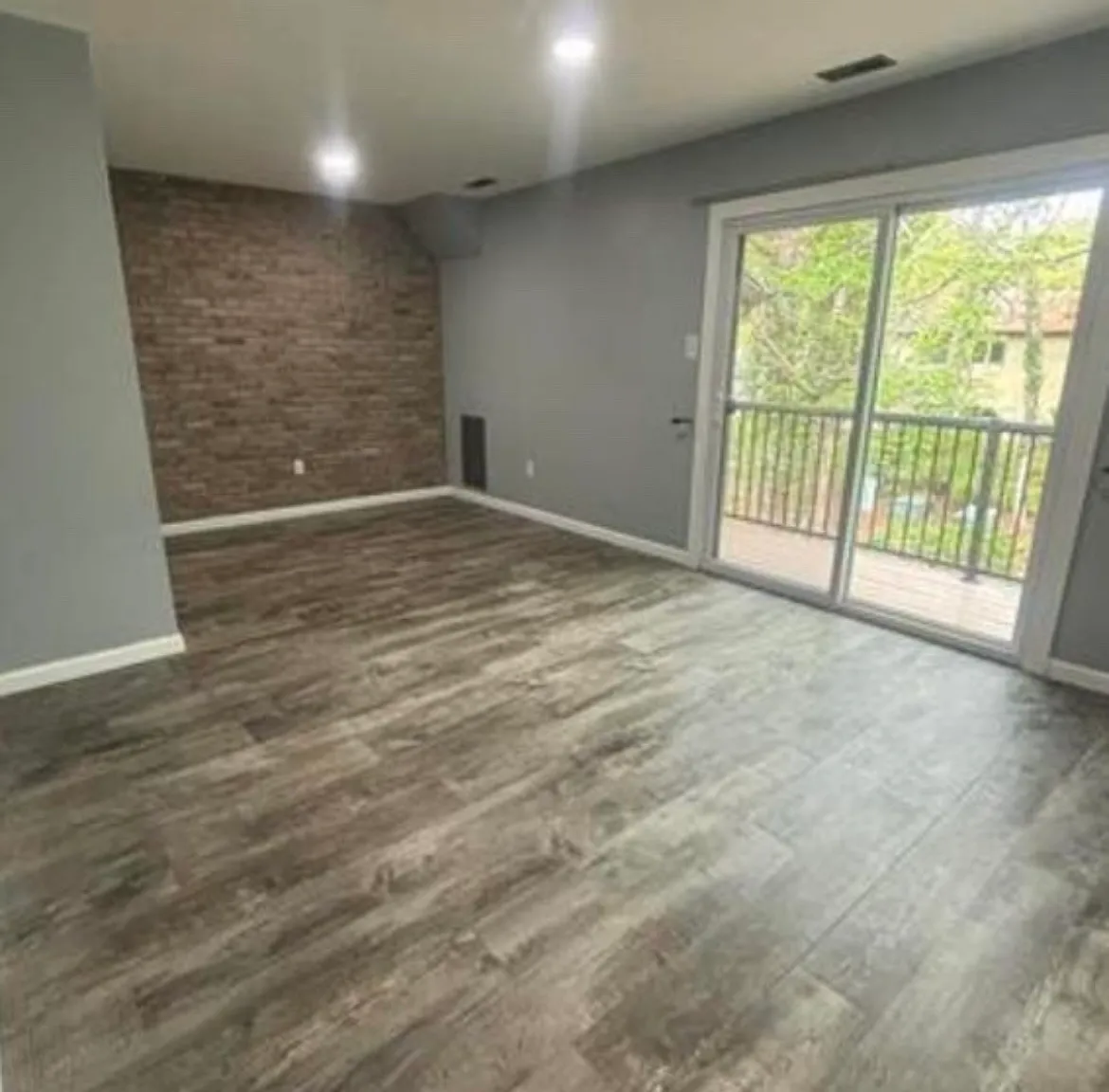 1 bed, 694 sqft, $1,615 — Photo 1