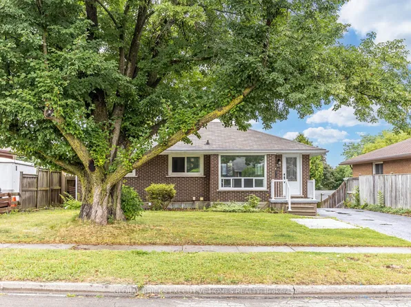 100 Lauris Ave, Cambridge, ON N1R 5L4