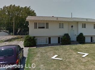 2752 A Ave NE APT 1, Cedar Rapids, IA 52402