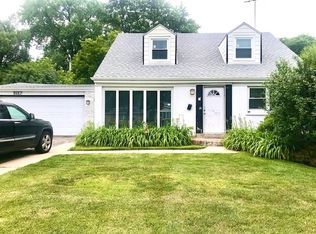 5117 Golf Rd, Skokie, IL 60077