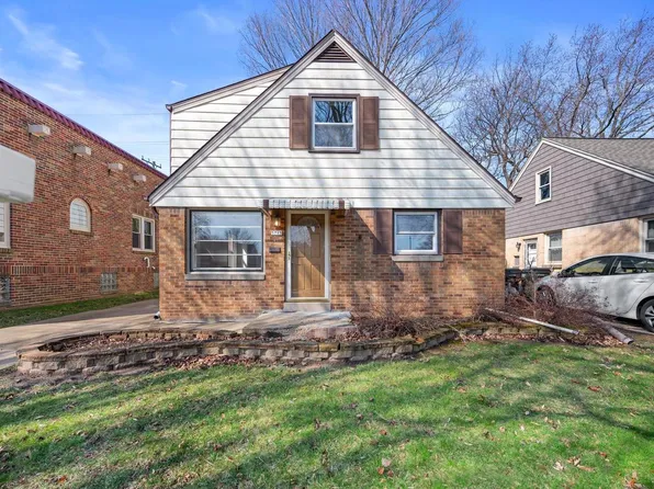 5713 North Argyle AVENUE, Milwaukee, WI 53209