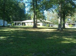 33 Oak Hill Ln, Carriere, MS 39426