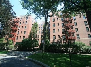 424 Larchmont Acres APT B, Larchmont, NY 10538