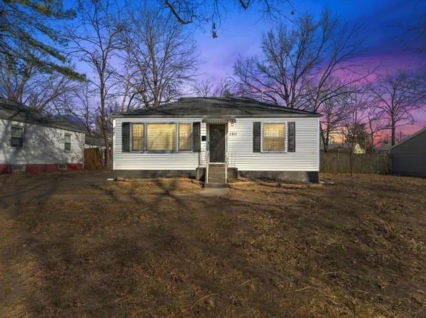 7811 Underhill Dr, Saint Louis, MO 63133