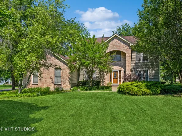25888 N Tahoe Ct, Mundelein, IL 60060