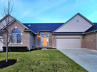 42445 Stanford Way, Clinton Township, MI 48035