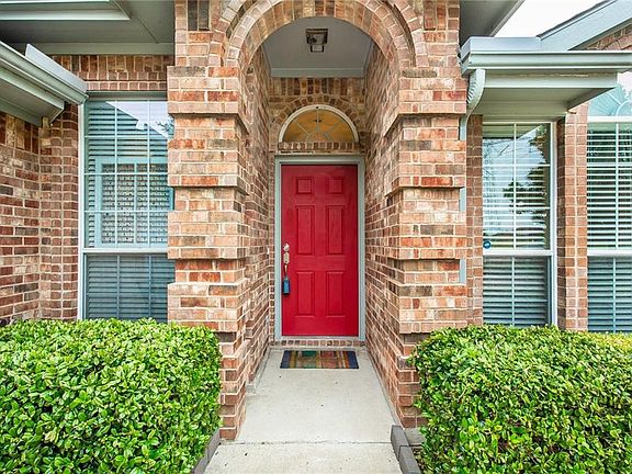 3rd image of 4506 Cedar Elm Ln