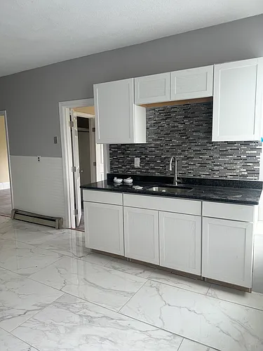 19 Dewey St #2 Photo 1