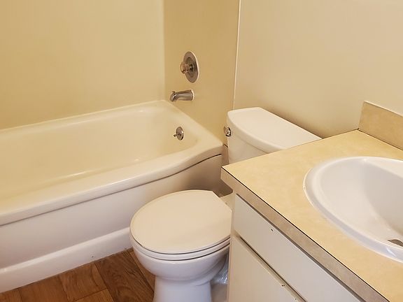 3rd image of 1305 NE Ravenna Blvd APT 207