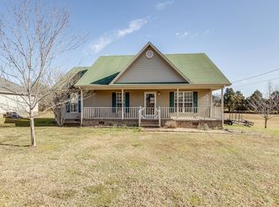 46 Hunters Ridge Dr, Fayetteville, TN 37334