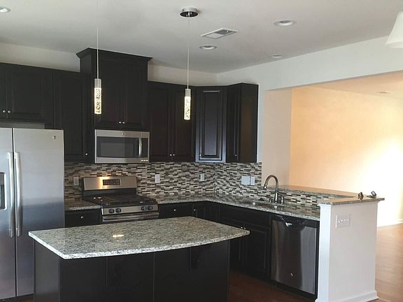4th image of 11310 Duncan Park Ct