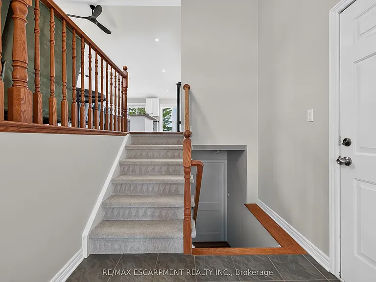 86 Golden Acres Dr — Photo 6