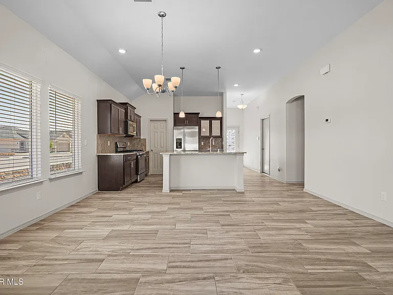 1117 Summer Rain St — Photo 15