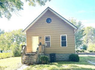 926 10th Ave, Rock Island, IL 61201