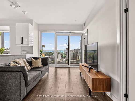 4th image of 127 W Broadway Ave #2302