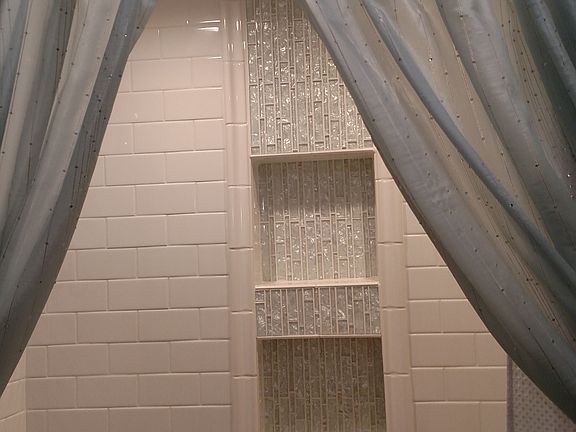 Soaking tub/subway tiles