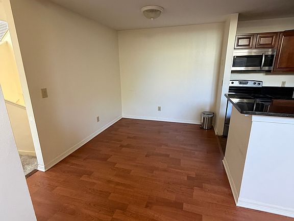 5th image of 6094 Westgate Dr APT 203