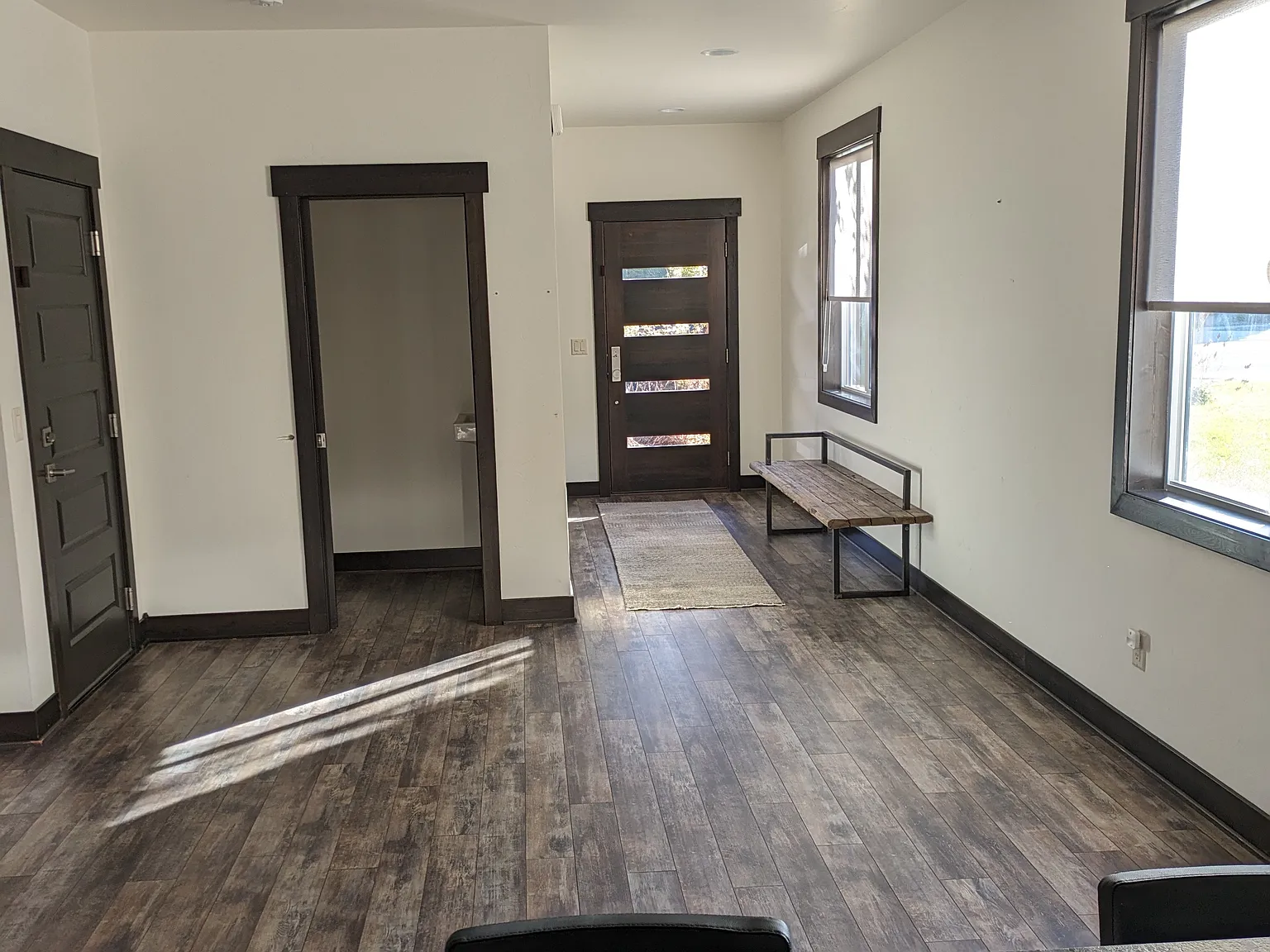 3 bed, 2.5 bath, 2620 sqft, $4,000 — Photo 3
