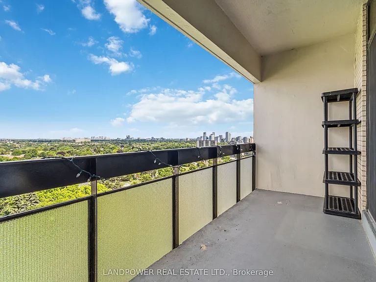 350 Seneca Hill Dr #Penthouse 14 — Photo 21