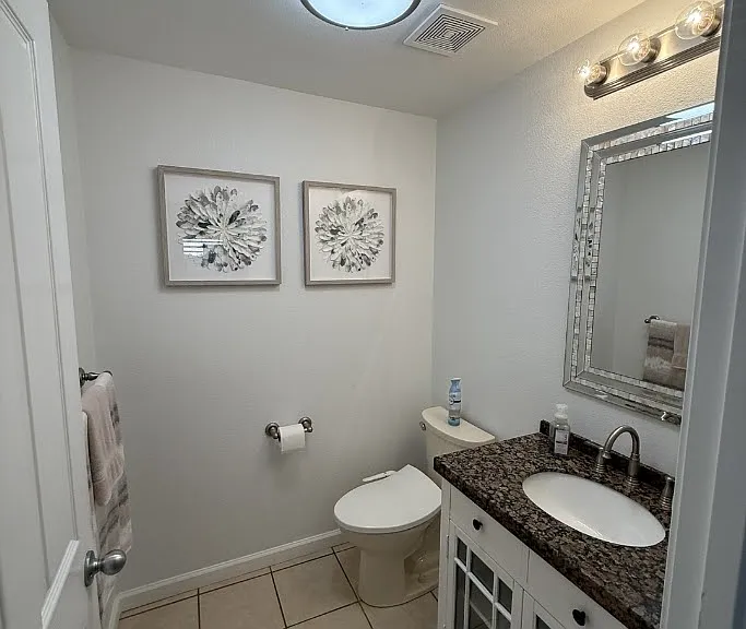 10856 N Bunkerhill Dr — Photo 7
