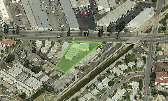 5th image of 15000 Badillo St