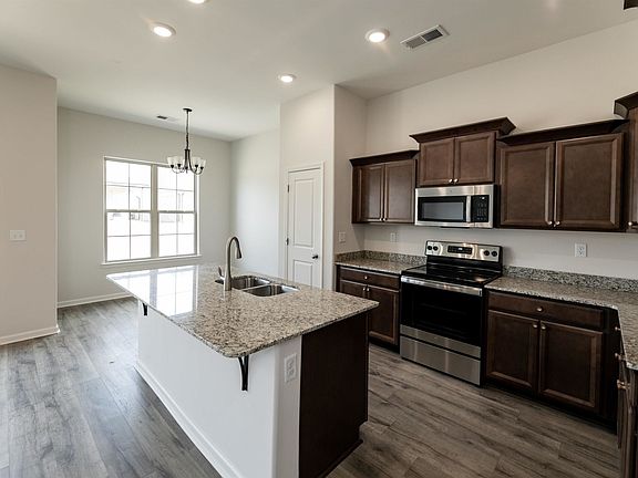 2nd image of 125 Woodland Springs Dr