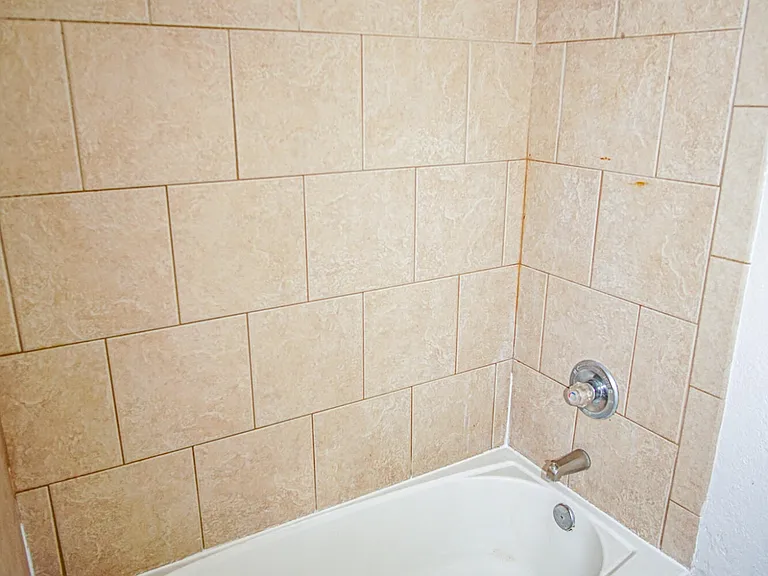 528 Green Village Ct #B — Photo 17