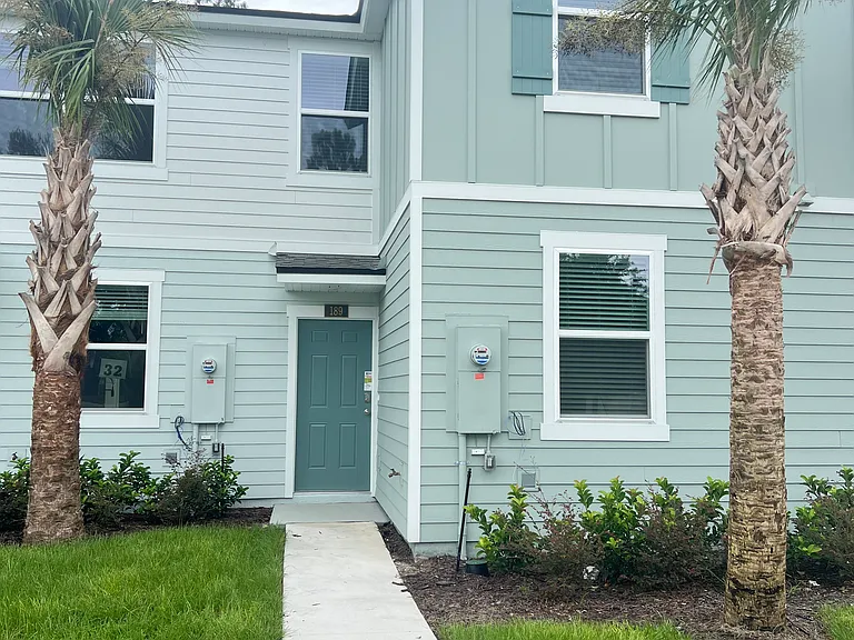 189 Ayamonte Rd — Photo 1