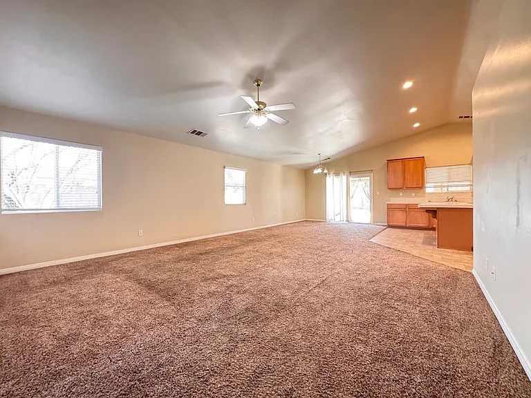 2517 Basque Hills Dr — Photo 3